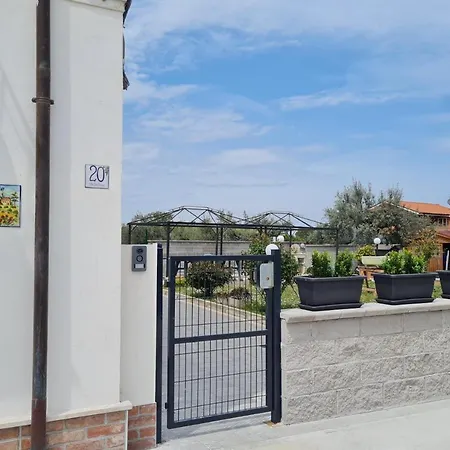 Casa Il Giardino Del Sole Nyaraló *